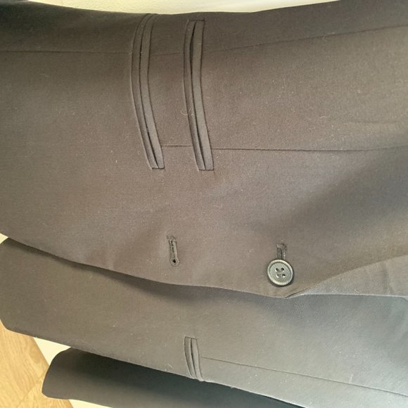 Black SmartSet Blazer with button detail XXS - Picture 2 of 5